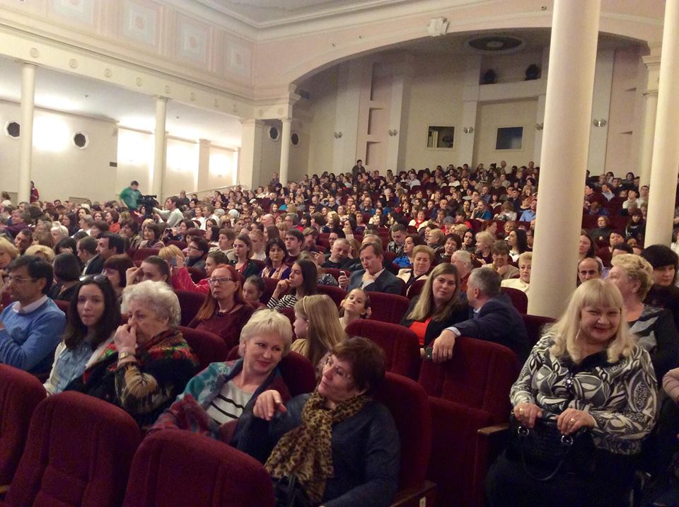 Городской театр Новороссийска - фестиваль фламенко