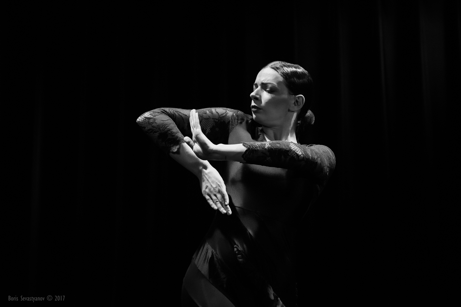 Марина Алешина танцует фламенко